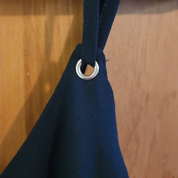 Le Chateau black tank top blouse - Picture 3 of 4